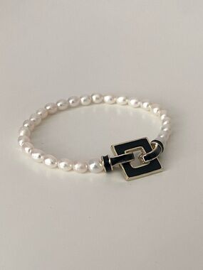 Pearl Bracelet with Black & Gold Square Charm Clasp